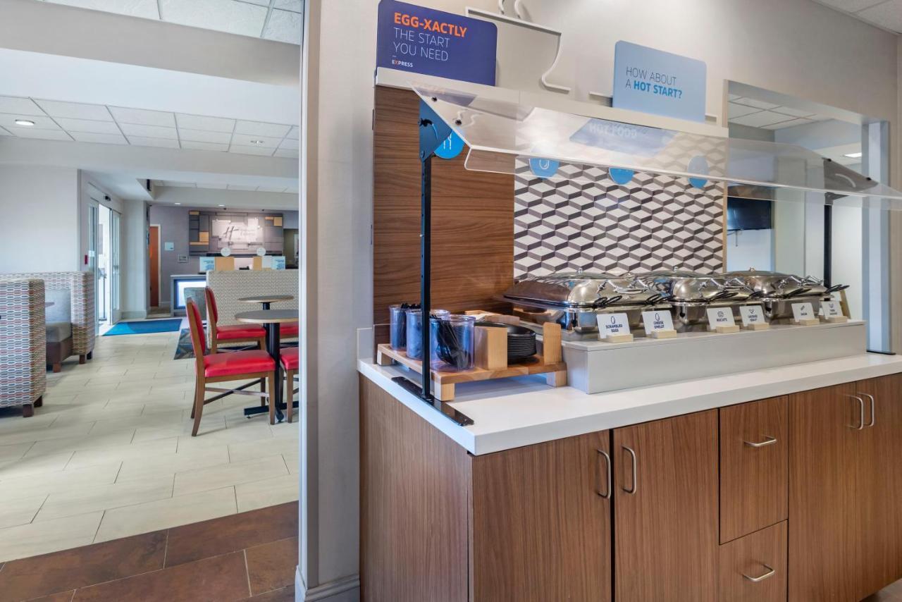 Holiday Inn Express Charlotte West - Gastonia By Ihg Екстер'єр фото