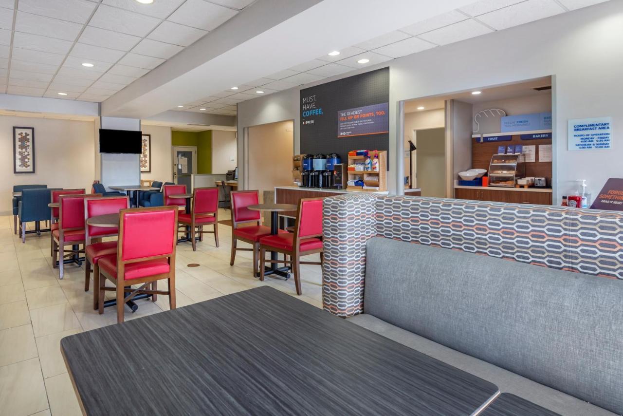 Holiday Inn Express Charlotte West - Gastonia By Ihg Екстер'єр фото