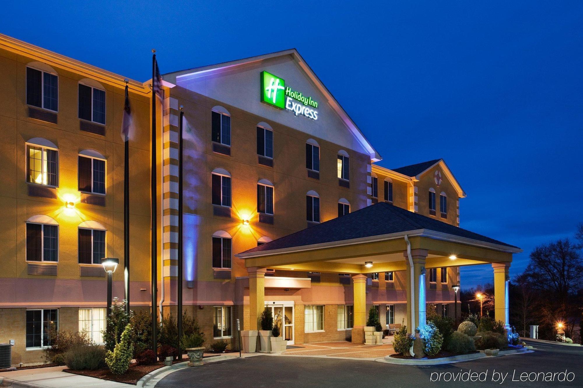 Holiday Inn Express Charlotte West - Gastonia By Ihg Екстер'єр фото